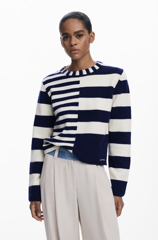 Pleten pulover s kombinacijo črtastih vzorcev