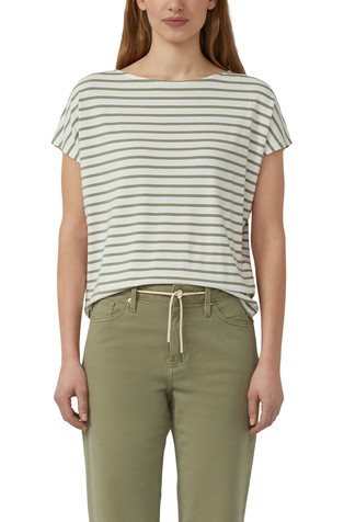 Plapolajoča majica s spuščenimi rameni in vzorcem