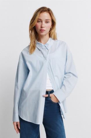 Oversized fit srajca s črtastim vzorcem