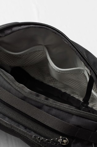 FJALLRAVEN Unisex Abisko Water-resistant Hip Pack Black 8