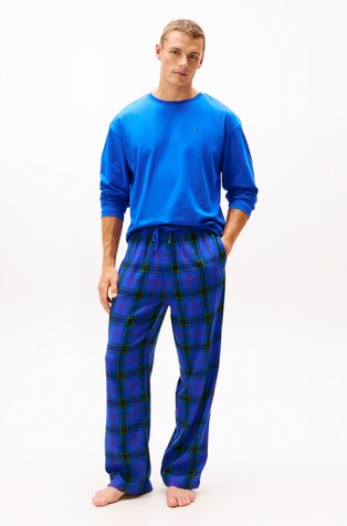 Pižama z dolgimi rokavi in flanelastimi hlačami