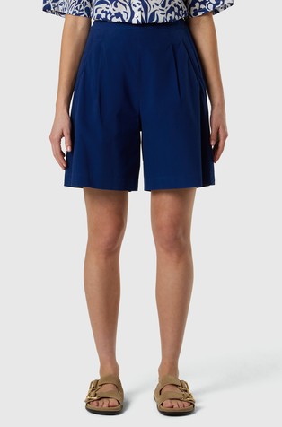 Pleated wide-leg shorts