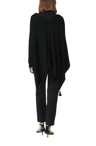 COMMA Fine knit poncho in a viscose blend Black 2