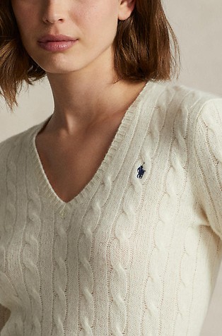 Wool Cashmere Cable V-Neck Sweater‎‎‎