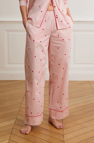 Battito spodnji del pižame s črtastim vzorcem in srčki