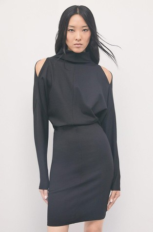 Knit dress with batwing sleeves and belt