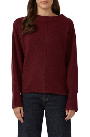 Knitted sweater with batwing sleeves