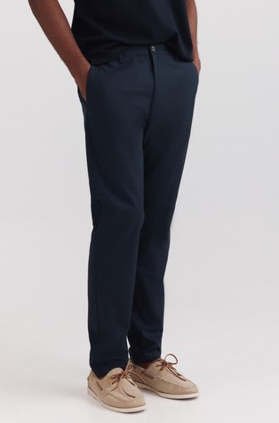 Comfort fit chino hlače iz raztegljivega bombaža