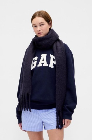 Ženski pleten šal z resami