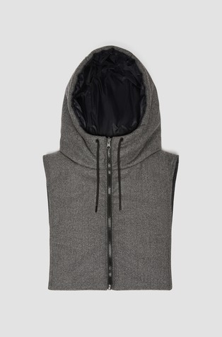 Reversible hood collar