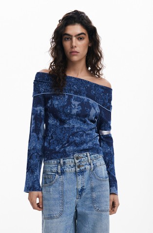 Open-shoulder sweater