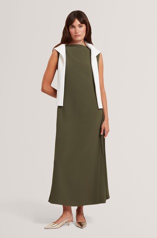 Obleka brez rokavov s plisiranimi gubami