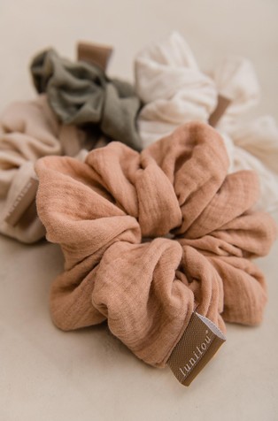Hair scrunchie