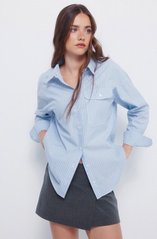 Oversized cotton shirt with patch pocket