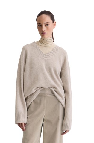 Relaxed fit pleten pulover z V-izrezom iz volnene mešanice