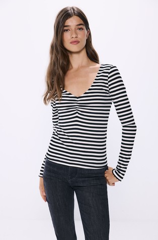V-neck Viscose T-shirt