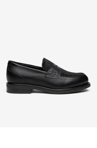 Usnjeni loafer čevlji z vstavkom iz umetne dlake