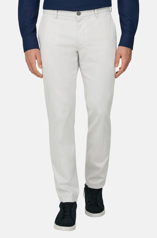 Hlače iz raztegljive mešanice bombaža in tencela