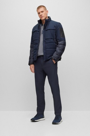 HUGO BOSS Puhovka iz kombinacije tkanin z logo žepom na rokavu Modra - Dark Blue 5