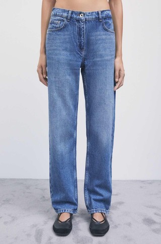 Low-rise straight-leg jeans