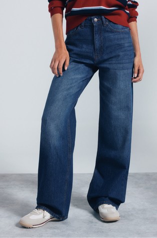 Wide leg jeans