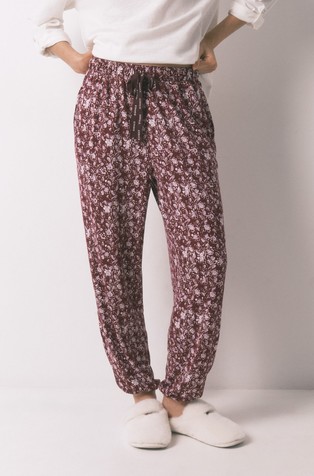 Spodnji del pižame s cvetličnim vzorcem