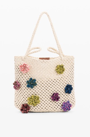 Crochet bag with flowers
