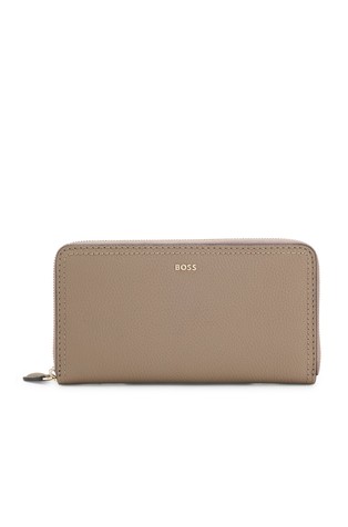 Ziparound wallet in leather