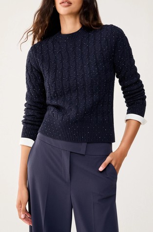 Pleten pulover z vzorcem verig in okrasnimi kamenčki