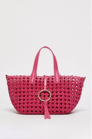 Manjša torbica iz prepletenega umetnega usnja