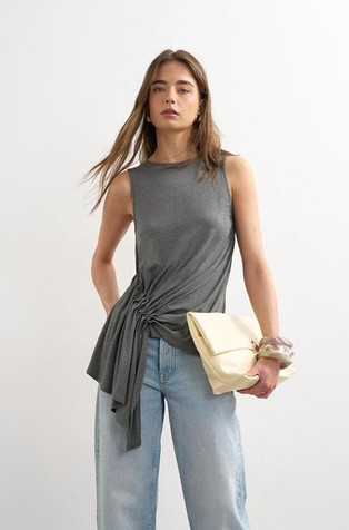 TSCLARA majica brez rokavov z drapiranim stranskim detajlom
