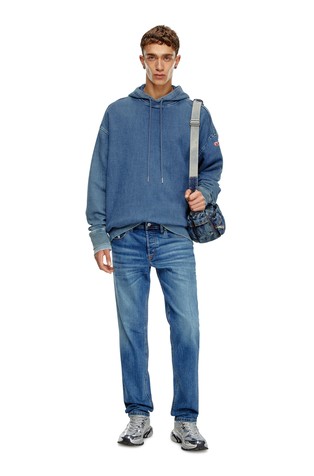 DIESEL Tapered fit jeans hlače - 2023 D-Finitive 0GRDP Modra - Medium Blue 4