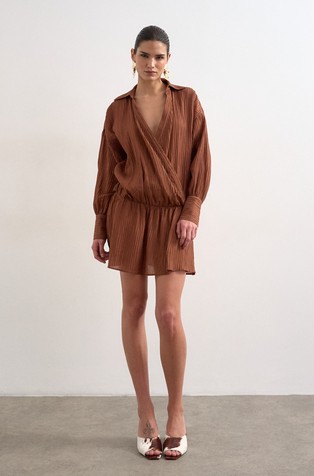 TSLAURA plisirana mini obleka na preklop