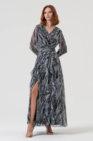 Dolga vzorčasta obleka iz žoržeta