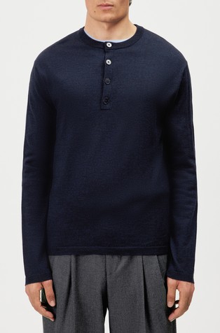 Pleten volnen pulover s henley ovratnikom