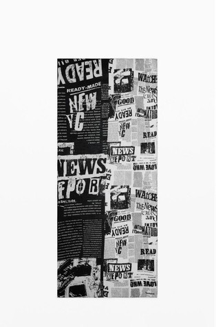 Rectangular newspaper scarf