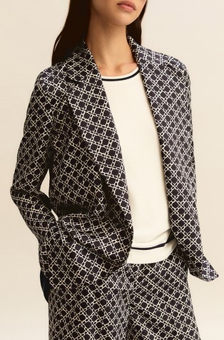 Long blazer with pattern