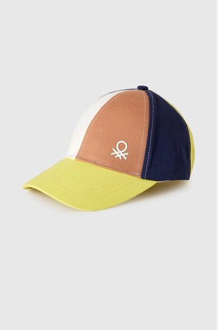 Kapa s šiltom in barvnimi bloki