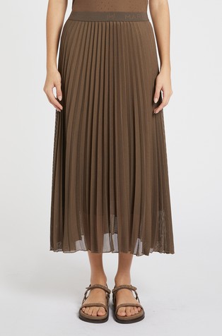 Monochrome pleated skirt