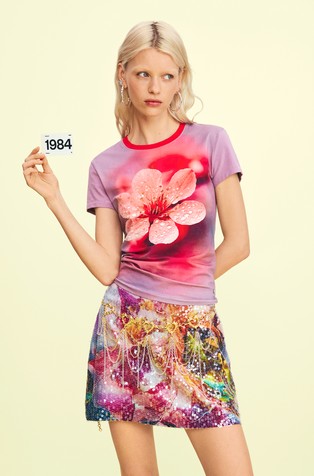 Majica s kratkimi rokavi in cvetličnim potiskom