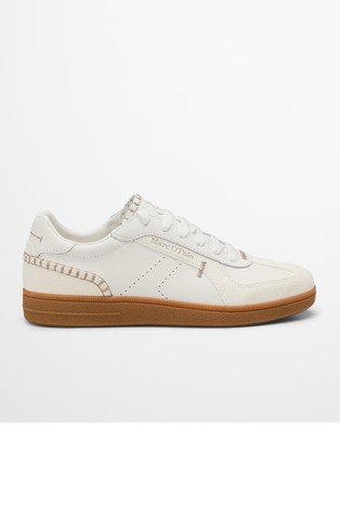 Leather sneakers with decorative seams