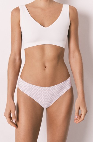 Brazilke s cvetličnim vzorcem