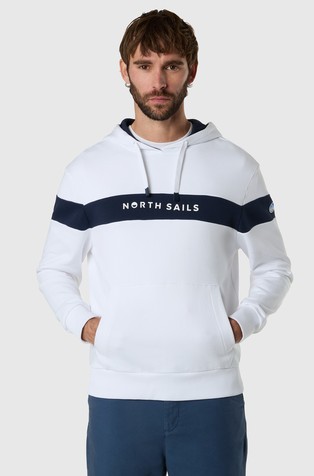 Bombažen pulover s kapuco in črtastim detajlom