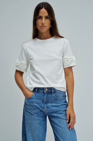 Cotton T-shirt with 3D floral appliqués