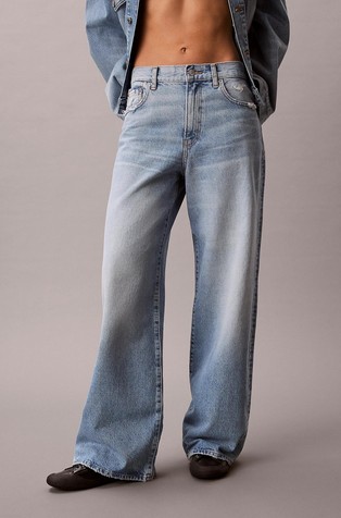 Jeans hlače s širokimi hlačnicami