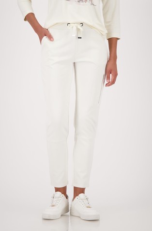 Trenirka iz viskozne mešanice z detajlom zadrge