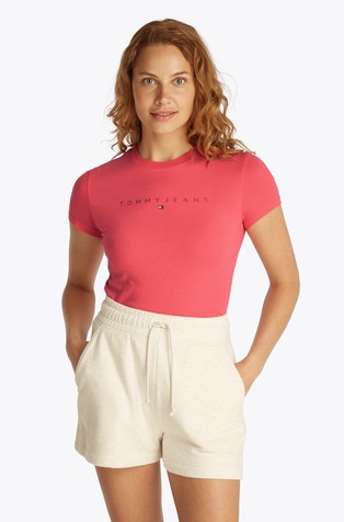 Slim fit majica z barvno ujemajočim logotipom