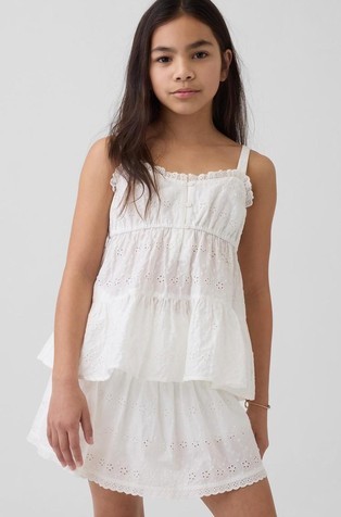 Top z naborki in vezeninami za deklice