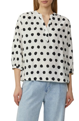 Textured blouse in a viscose blend