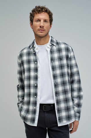 Slim fit shirt with check pattern